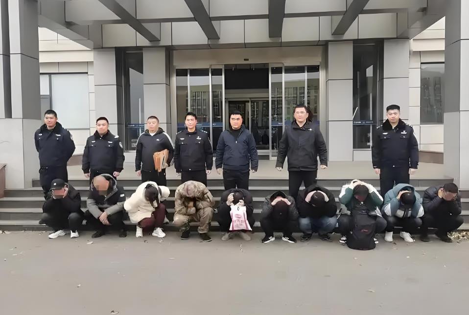 新型詐騙，已有多個小區(qū)居民被騙！看到這個請立即報警！